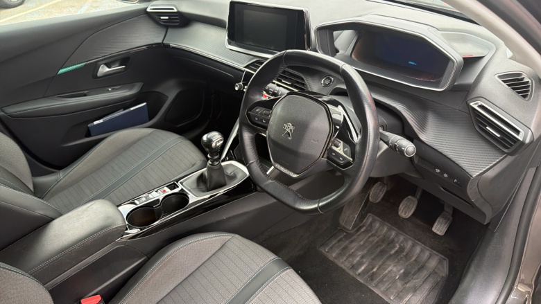 Peugeot 208 1.2 PureTech 100 Allure Premium 5dr Petrol Hatchback